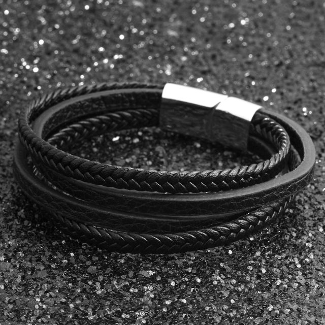 Stylish Multilayered Leather Men’s Bracelet with Magnetic Clasp