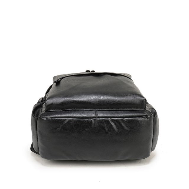 Men’s Elegant Leather Backpack